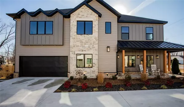 1310 Bella Vista Rd, Bentonville, AR 72712