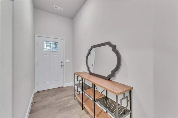 808 63rd Ave, Bentonville, AR 72713