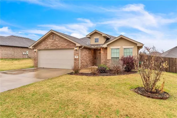 808 63rd Ave, Bentonville, AR 72713