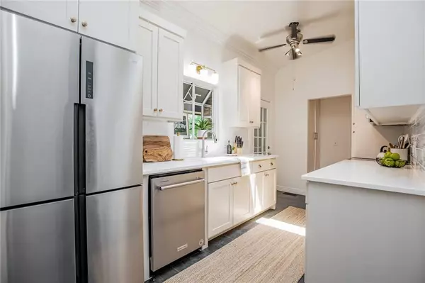 1 Rader Ln, Bella Vista, AR 72715