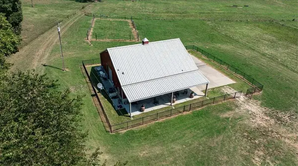 5000 SW Opal Rd, Bentonville, AR 72713