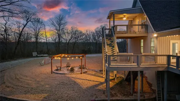 11010 Meadow Lark Rd, Rogers, AR 72756