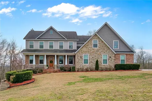 11010 Meadow Lark Rd, Rogers, AR 72756