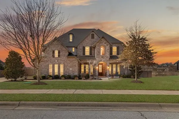 303 Torrance Dr, Cave Springs, AR 72718