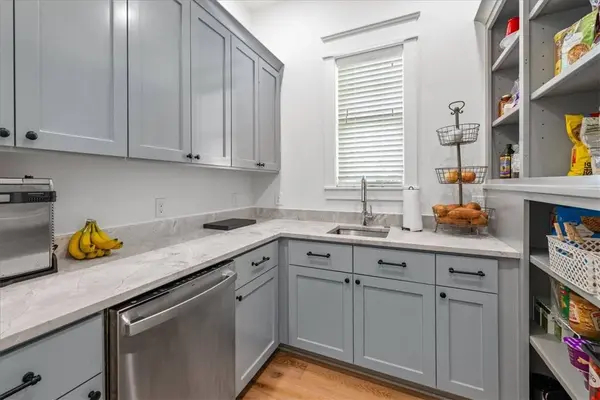 9826 Philpott Rd, Bentonville, AR 72713