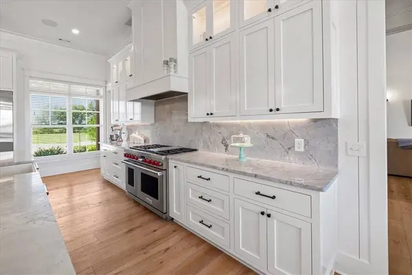 9826 Philpott Rd, Bentonville, AR 72713