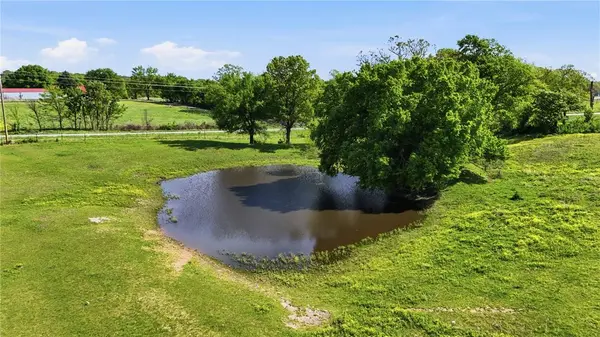 13677 N Mount Olive Rd, Gravette, AR 72736