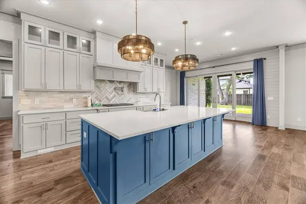 4414 S 87th Pl, Bentonville, AR 72713