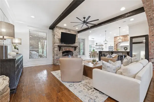 8700 Crest Ln, Springdale, AR 72762
