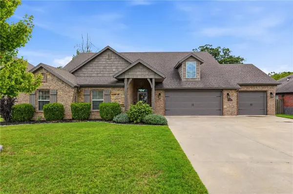 1061 Quail Hollow Dr
