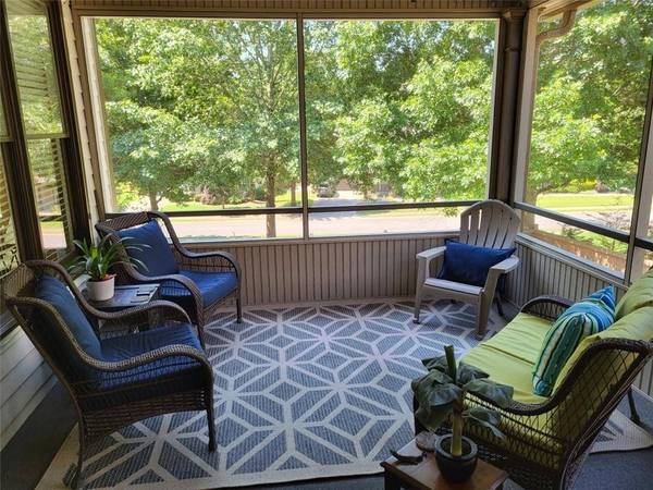 215 Haleys CT, Woodstock, GA 30188