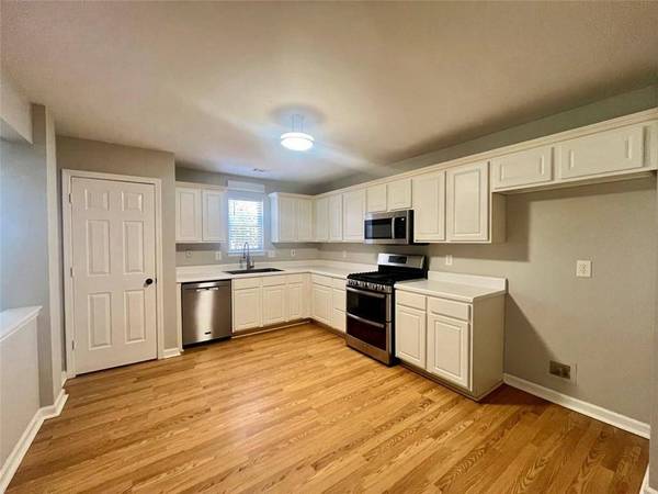 119 Ivygreen, Canton, GA 30114