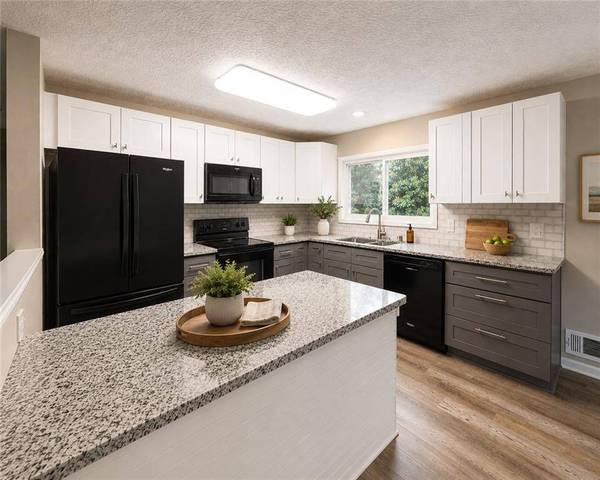 184 Misty Hollow WAY, Woodstock, GA 30188