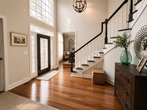 3905 N Seminole WAY, Woodstock, GA 30189