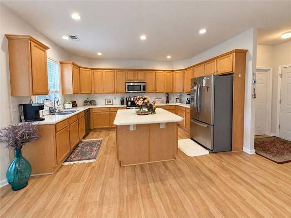 1081 Copper Creek DR, Canton, GA 30114