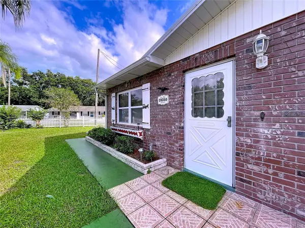 39350 5TH AVE, Zephyrhills, FL 33542