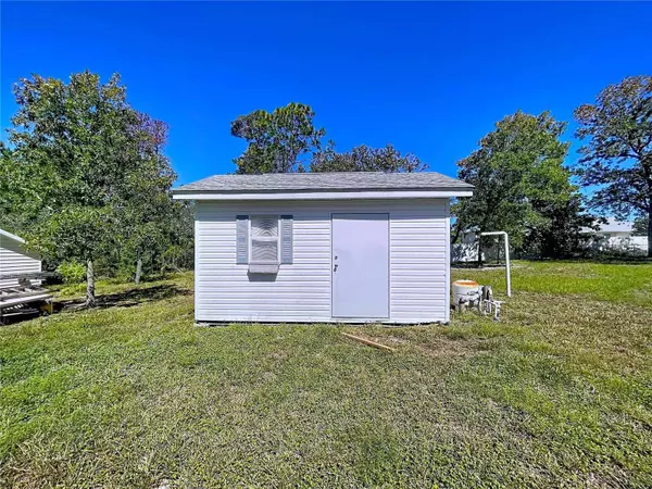 11013 CALICO WARBLER AVE, Weeki Wachee, FL 34613