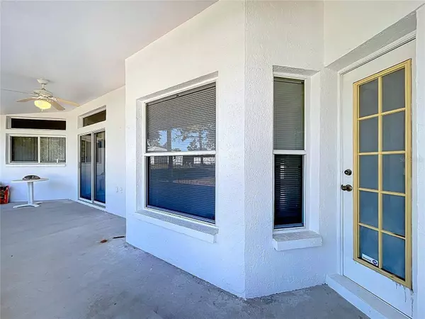 11013 CALICO WARBLER AVE, Weeki Wachee, FL 34613