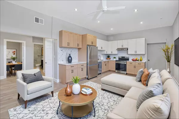 6240 W Belmont Avenue #101, Chicago, IL 60634