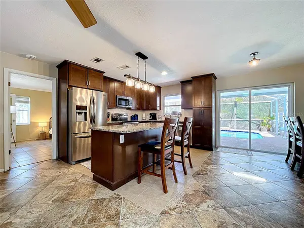 1704 HIBISCUS CIR N, Oldsmar, FL 34677