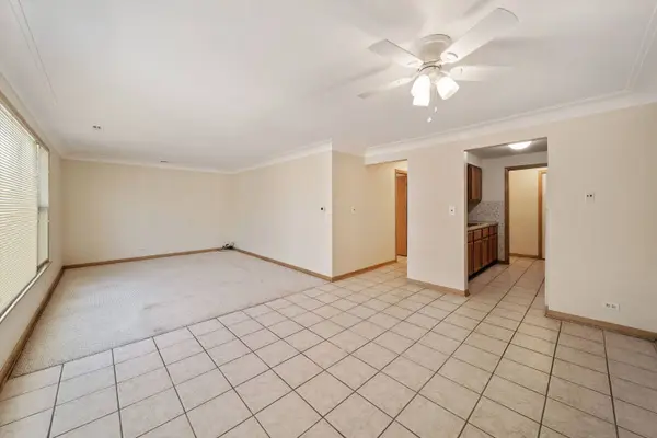 5841 W Lawrence Avenue #2NE, Chicago, IL 60630