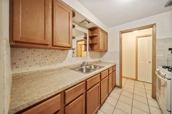 5841 W Lawrence Avenue #2NE, Chicago, IL 60630