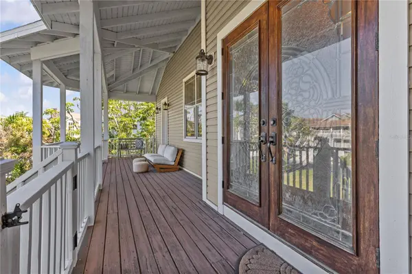 897 POINT SEASIDE DR, Crystal Beach, FL 34681