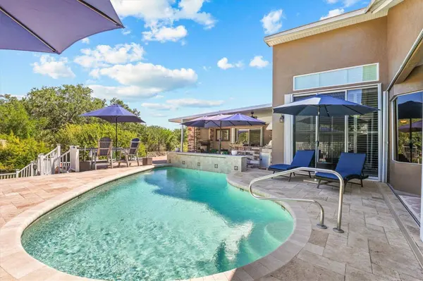 1114 MARINA DR, Tarpon Springs, FL 34689