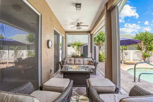 1114 MARINA DR, Tarpon Springs, FL 34689