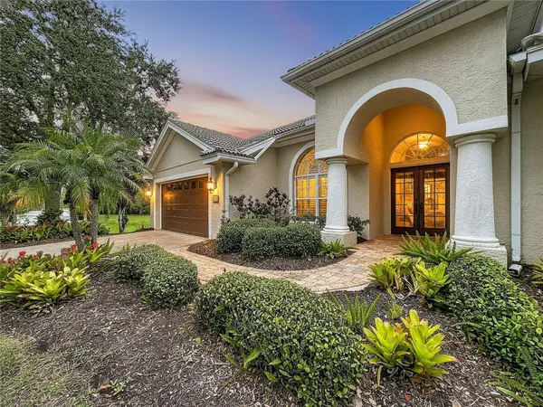 1161 MARINA DR, Tarpon Springs, FL 34689