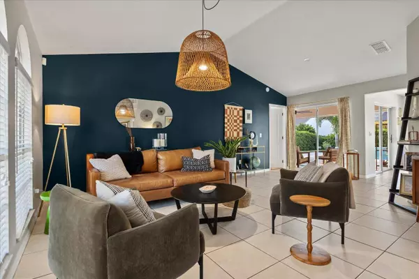 652 ROCHESTER ST, Oviedo, FL 32765