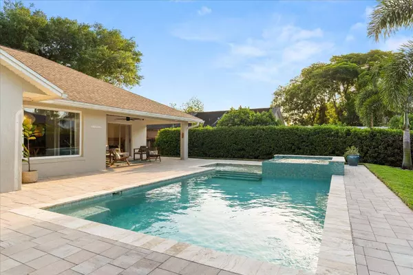 652 ROCHESTER ST, Oviedo, FL 32765