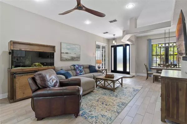 10537 VERSAILLES BLVD, Clermont, FL 34711