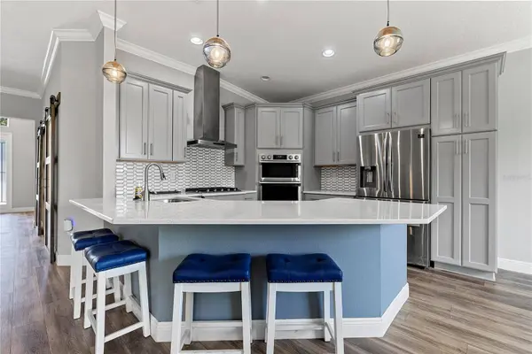 8113 BRIDGEPORT BAY CIR, Mount Dora, FL 32757