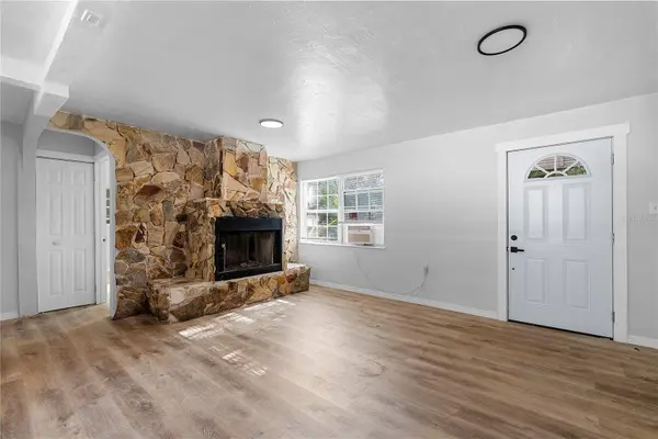 420/422 ROCK PIT RD, Titusville, FL 32796