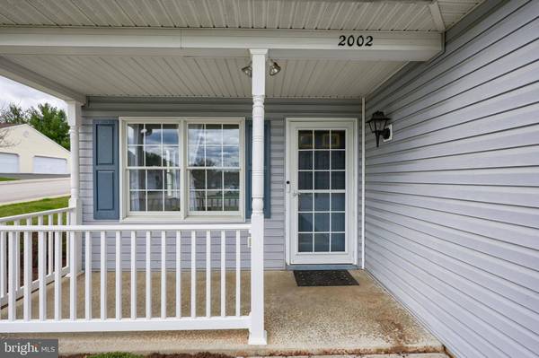 2002 FAVERSHAM WAY, York, PA 17402