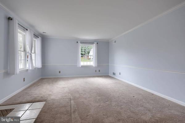 2002 FAVERSHAM WAY, York, PA 17402