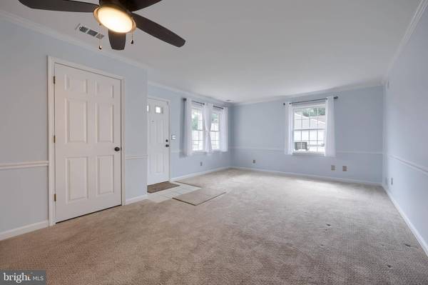 2002 FAVERSHAM WAY, York, PA 17402