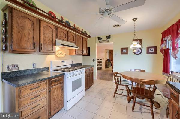 2685 PRIMROSE LN, York, PA 17404