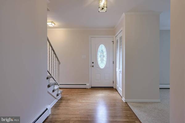 1005 GLENEAGLES DR, York, PA 17404