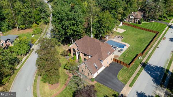 1801 SHAWAN LN, York, PA 17406