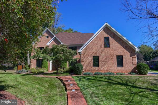 1801 SHAWAN LN, York, PA 17406