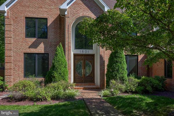 1801 SHAWAN LN, York, PA 17406