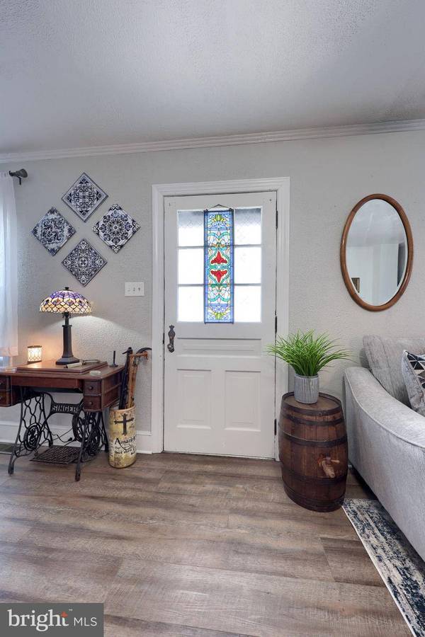 1870 N SUSQUEHANNA TRL, York, PA 17404