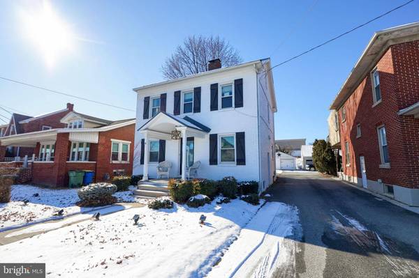 1870 N SUSQUEHANNA TRL, York, PA 17404