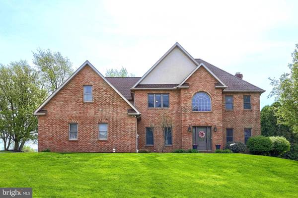 2702 CHESTNUT RUN RD, York, PA 17402