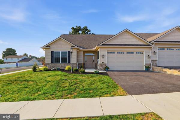 616 BLUFF STONE DRIVE, York, PA 17402
