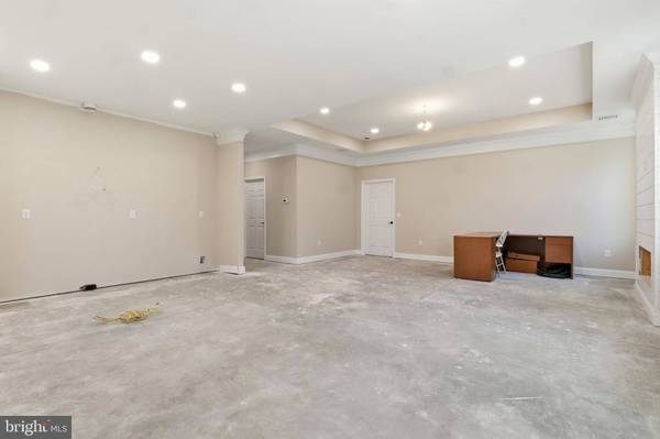 620 BLUFF STONE DR, York, PA 17402