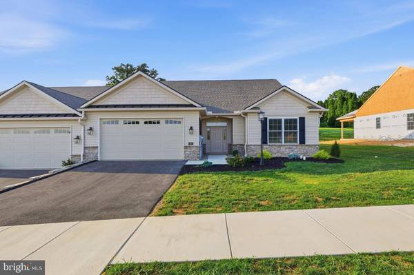 620 BLUFF STONE DR, York, PA 17402