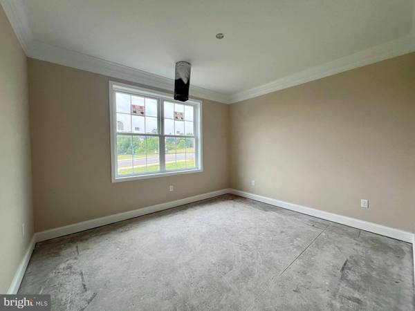 405 LEDGE ROCK DR #26, York, PA 17402